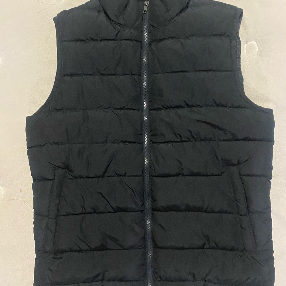 Men's Black Puffer Vest
